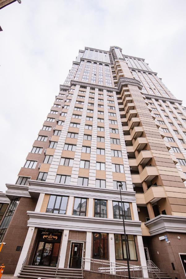 Апартаменты Luxury For Business & Pleasure Royal 1 Киев Экстерьер фото