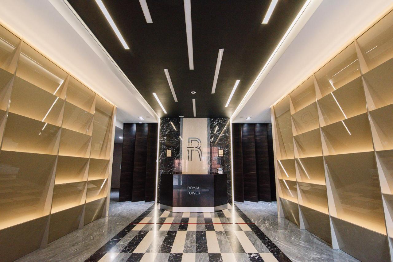 Апартаменты Luxury For Business & Pleasure Royal 1 Киев Экстерьер фото
